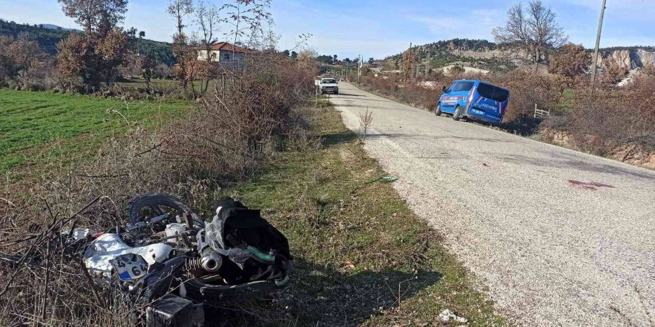 Motosikletiyle koyuna çarpan sürücü yaralandı