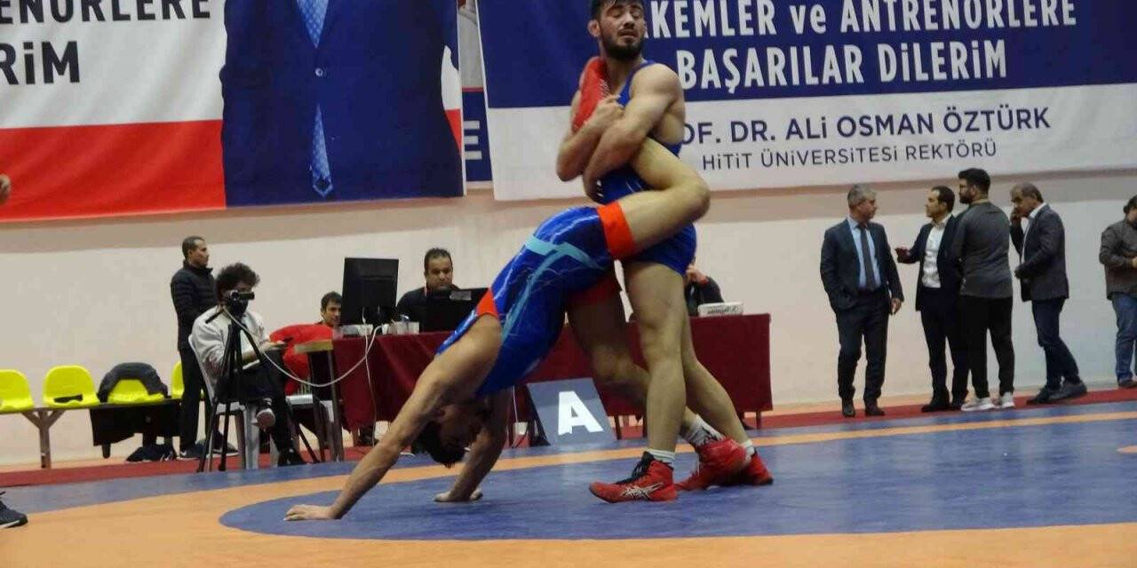 Türkiye U23 Serbest Güreş Şampiyonası başladı