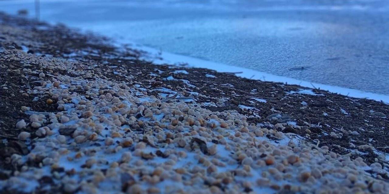 Elazığ’da Sülüklü Göl buz tuttu