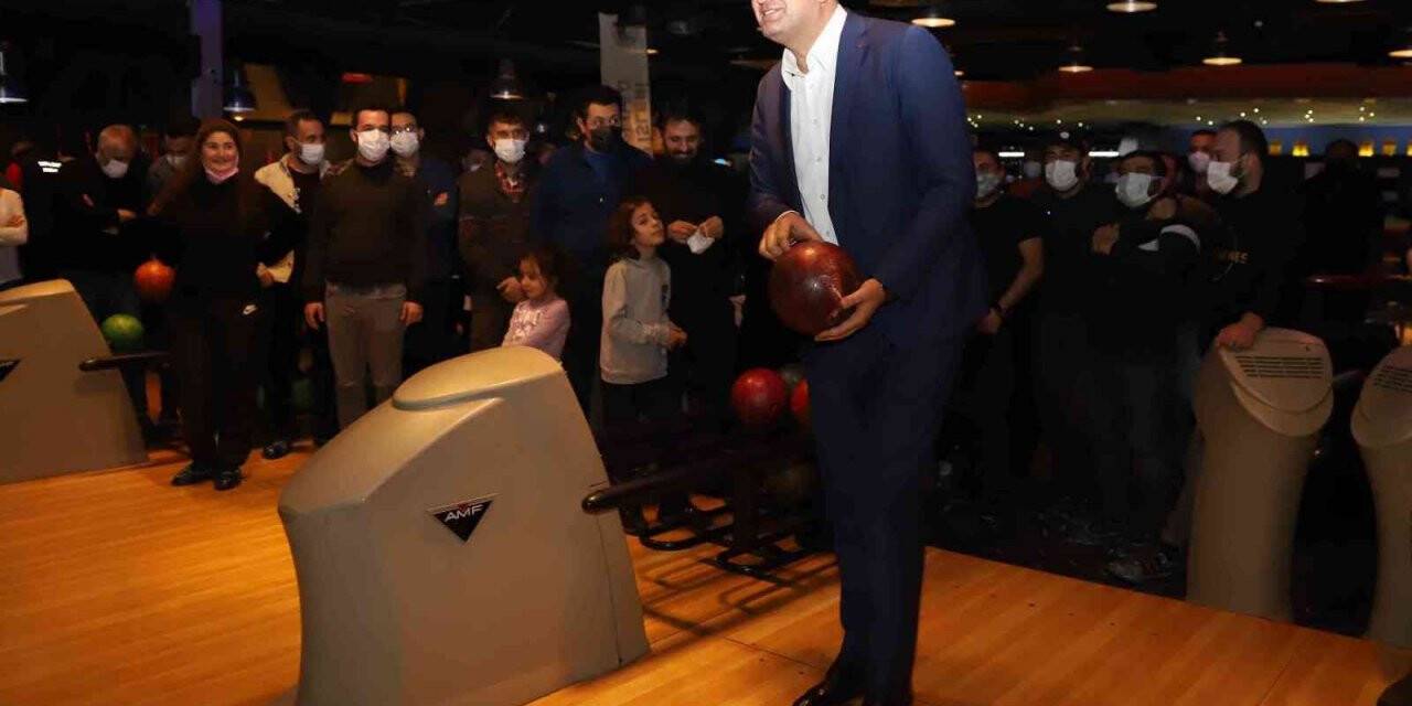 Kartal’da Bowling Turnuvasının galibi Zabıta Müdürlüğü oldu
