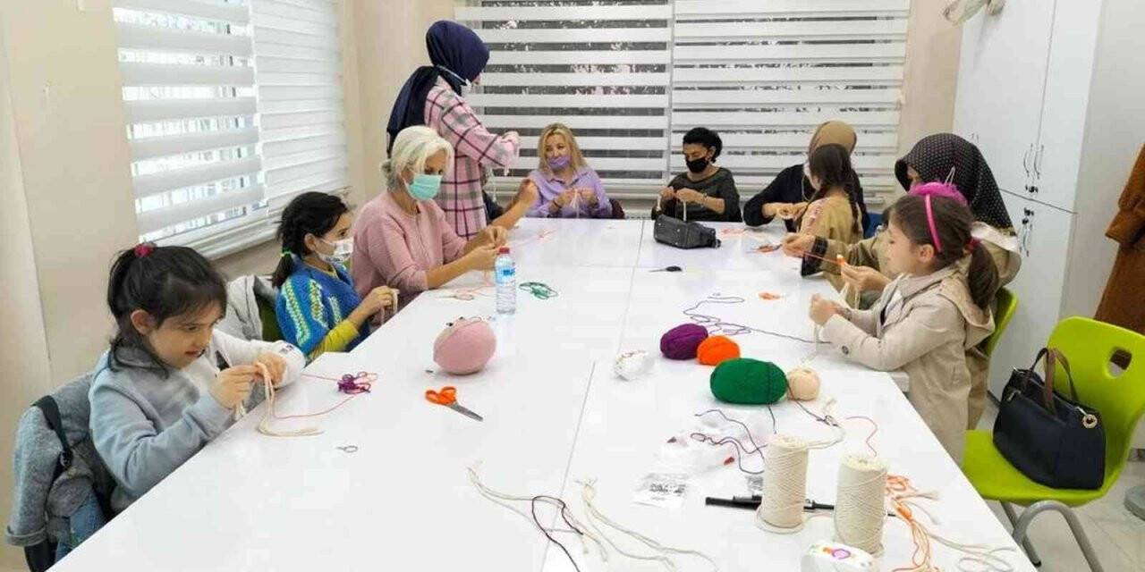 Eyüpsultan’da Aile Akademisi’nde 3 bin 500 kişi eğitim aldı