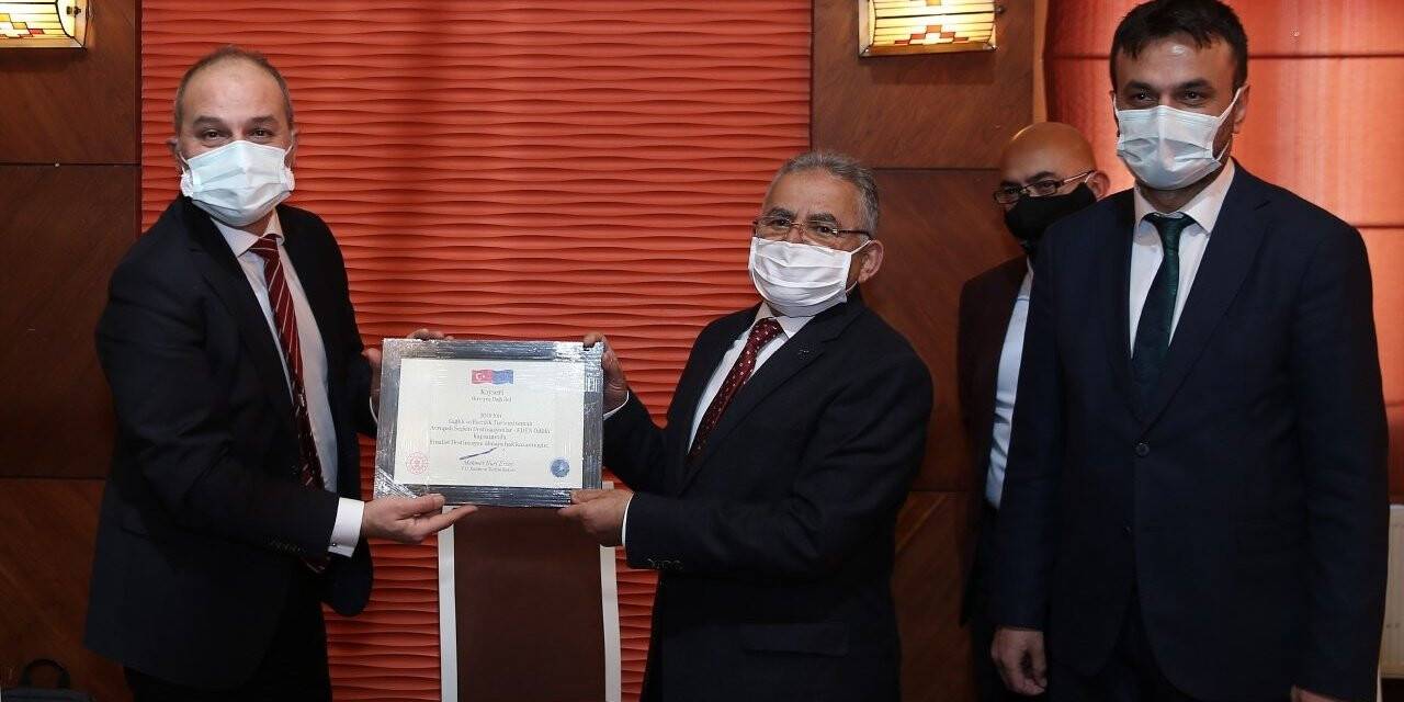 Kayseri Büyükşehir Belediyesi 2021’de 8 ödül aldı