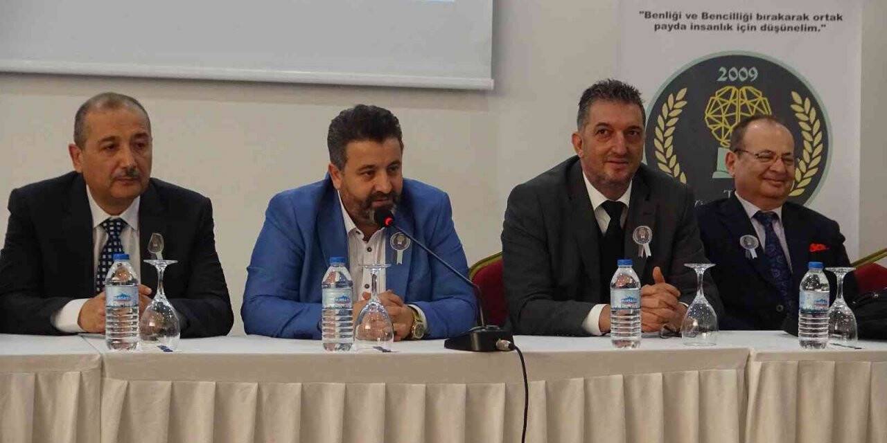 TR Düşünce Kulübü yeni dönem çalışmalarını tanıttı