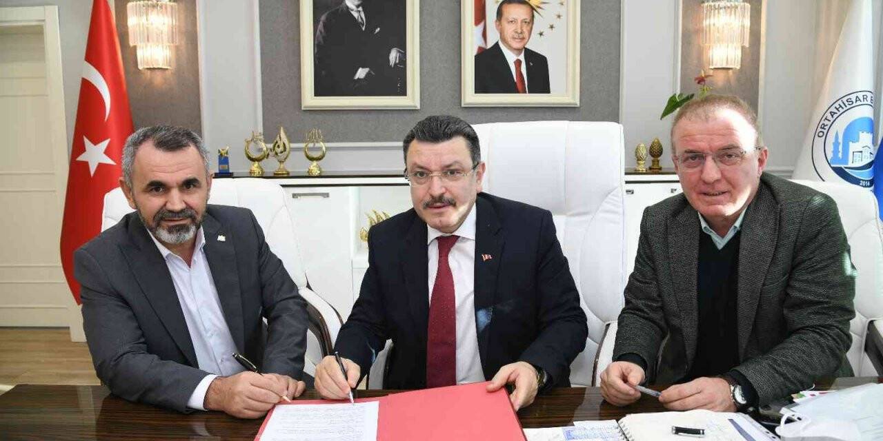 Başkan Genç, sosyal denge sözleşmesini en üst limitten imzaladı