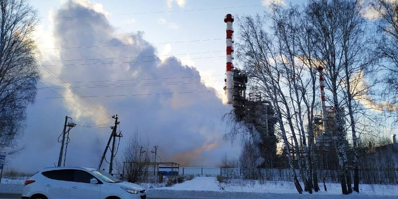 Rusya’nın en büyük özel petrol rafinerisinde yangın