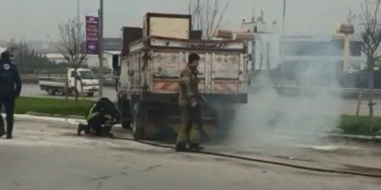 Zamanında müdahale kamyonu yanmaktan kurtardı