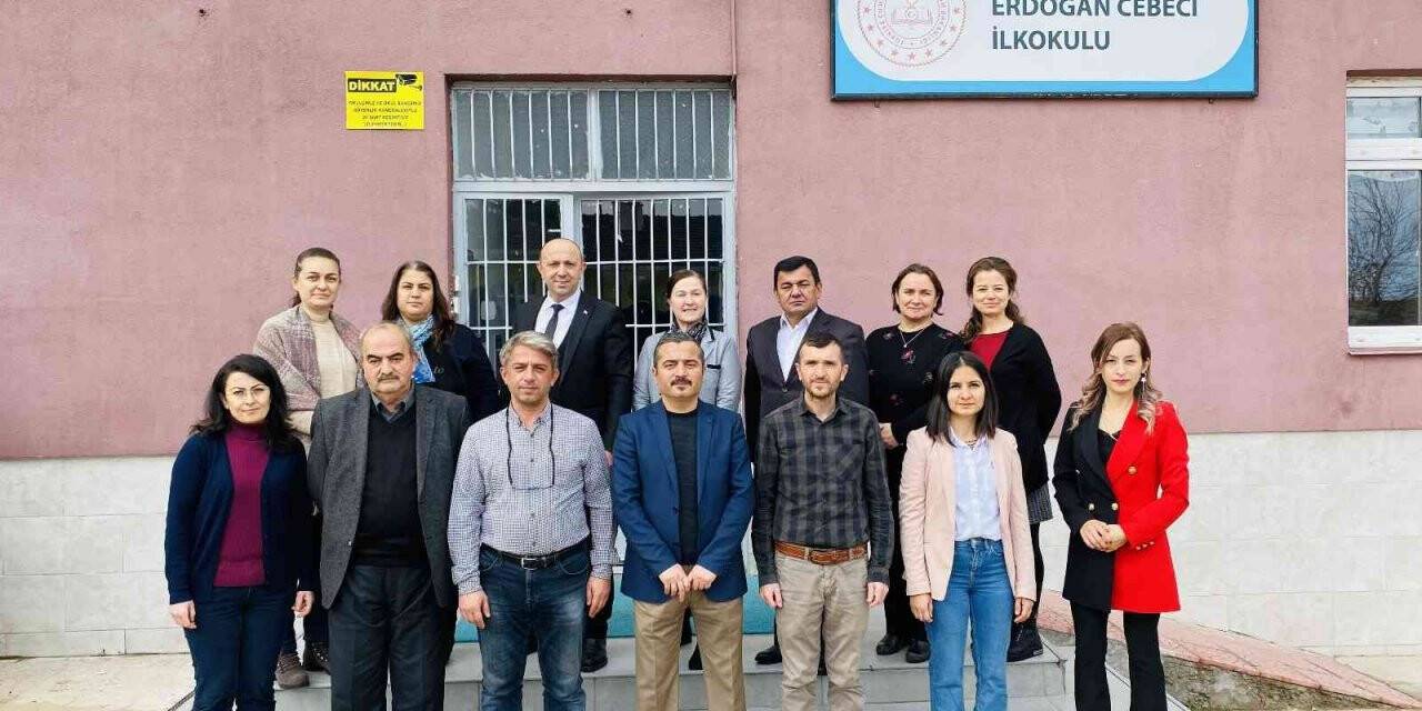 Yakakent’te Erdoğan Cebeci İlkokulu e-dergi çalışmasıyla örnek oldu