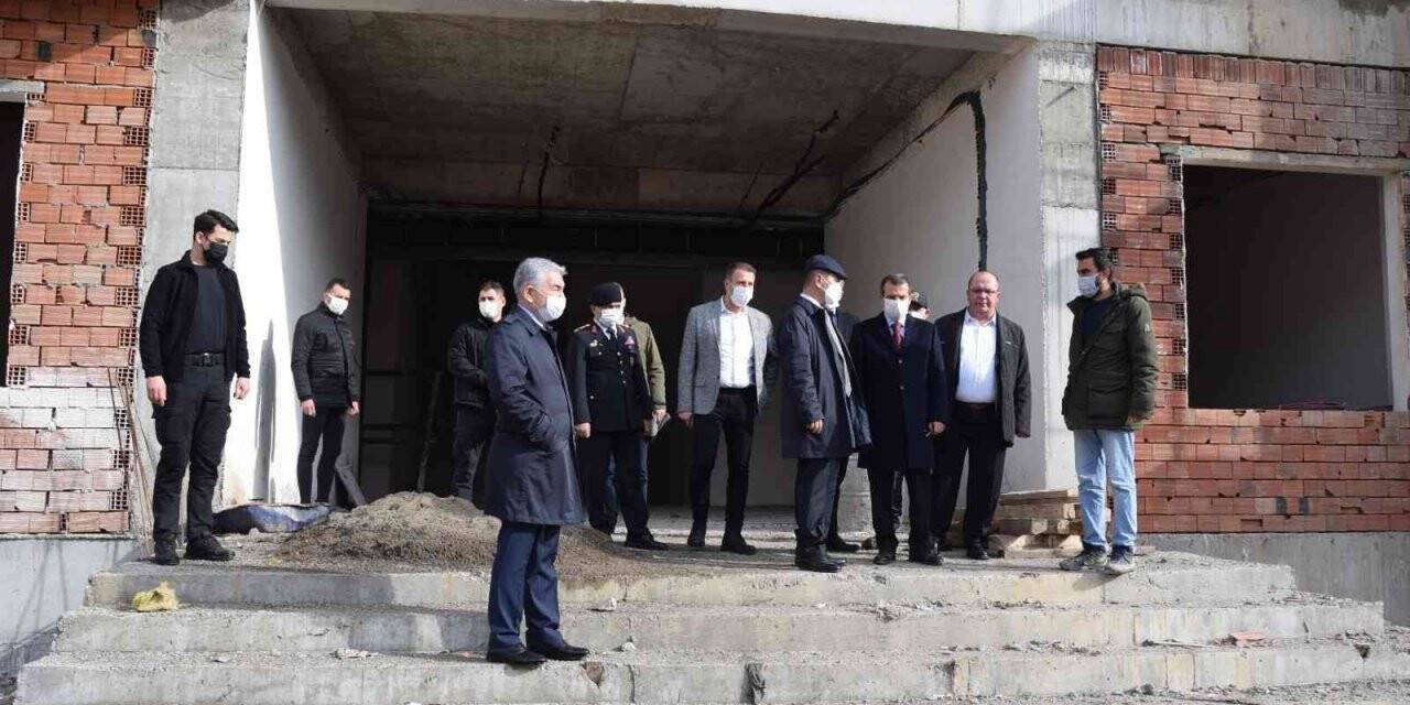 Vali Aktaş Çan Hükümet Konağı binası inşaatını inceledi