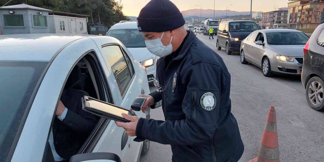 Samsun’da polisten HES ve GBT uygulaması