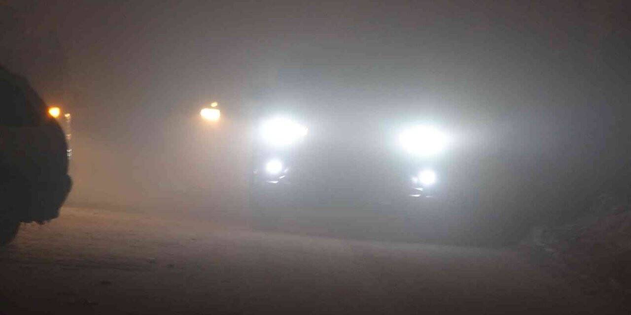 Yüksekova’da yoğun sis: Görüş mesafesi 5 metreye düştü