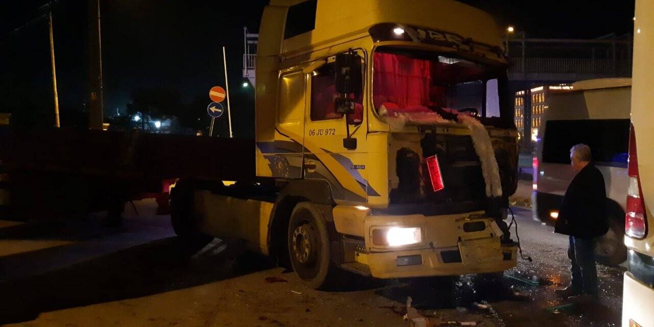 Kocasının kullandığı tırın altında kaldı