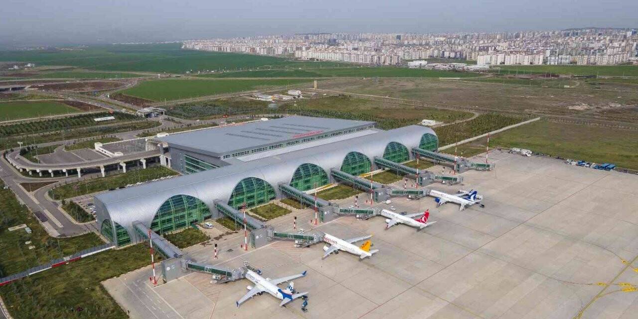 Diyarbakır Havalimanı 2021 yılında 1 milyon 360 bin yolcuya hizmet verdi