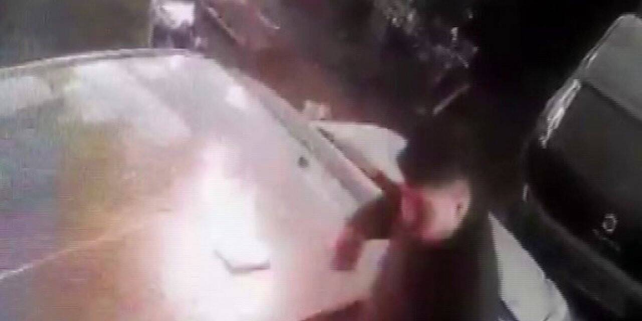 Tiner yakıp nemi kurutmak istedi, alevler içinde kaldı