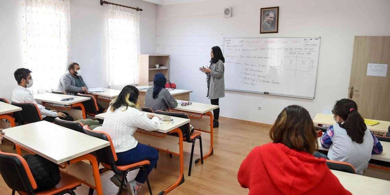 Altındağ’da engelliler için KPSS kursu başladı