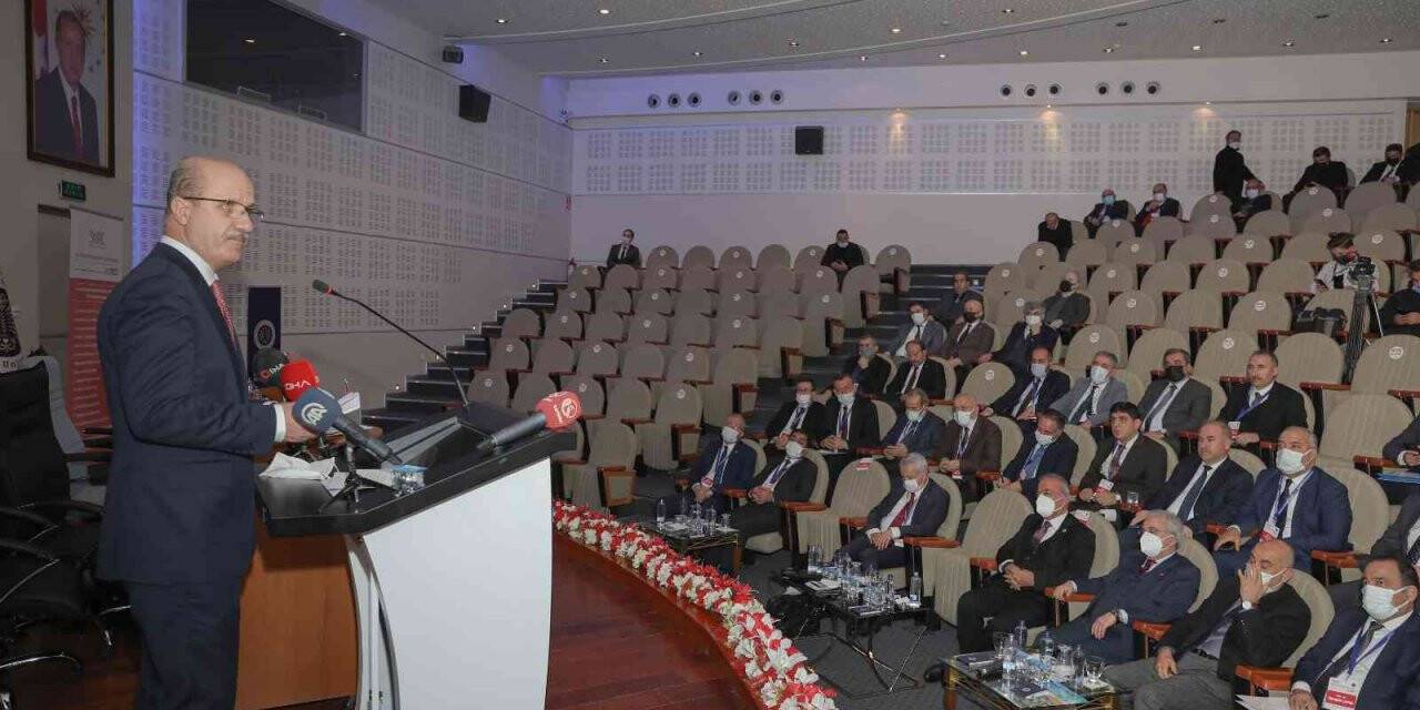 AİÇÜ Rektörü Prof. Dr. Karabulut, YÖK Başkanı Prof. Dr. Özvar başkanlığında yapılan ÜNİDAP toplantısına katıldı