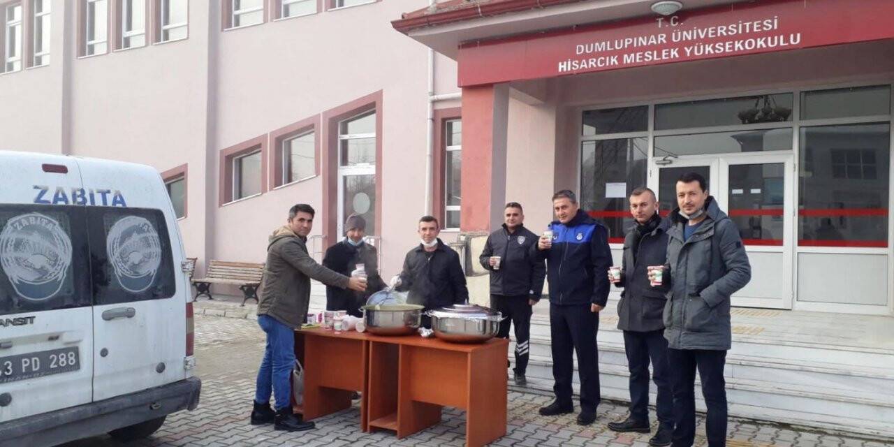 Hisarcık Belediyesi’nden MYO öğrencilerine çorba ikramı