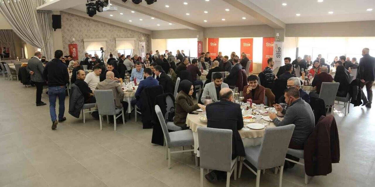 Sanayici ve iş adamları istişare toplantısında buluştu