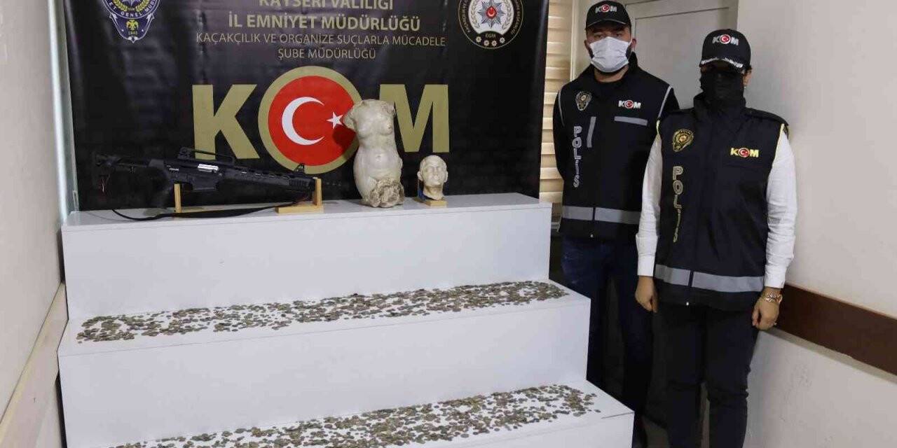 Kayseri’de milyonluk tarihi eser operasyonu