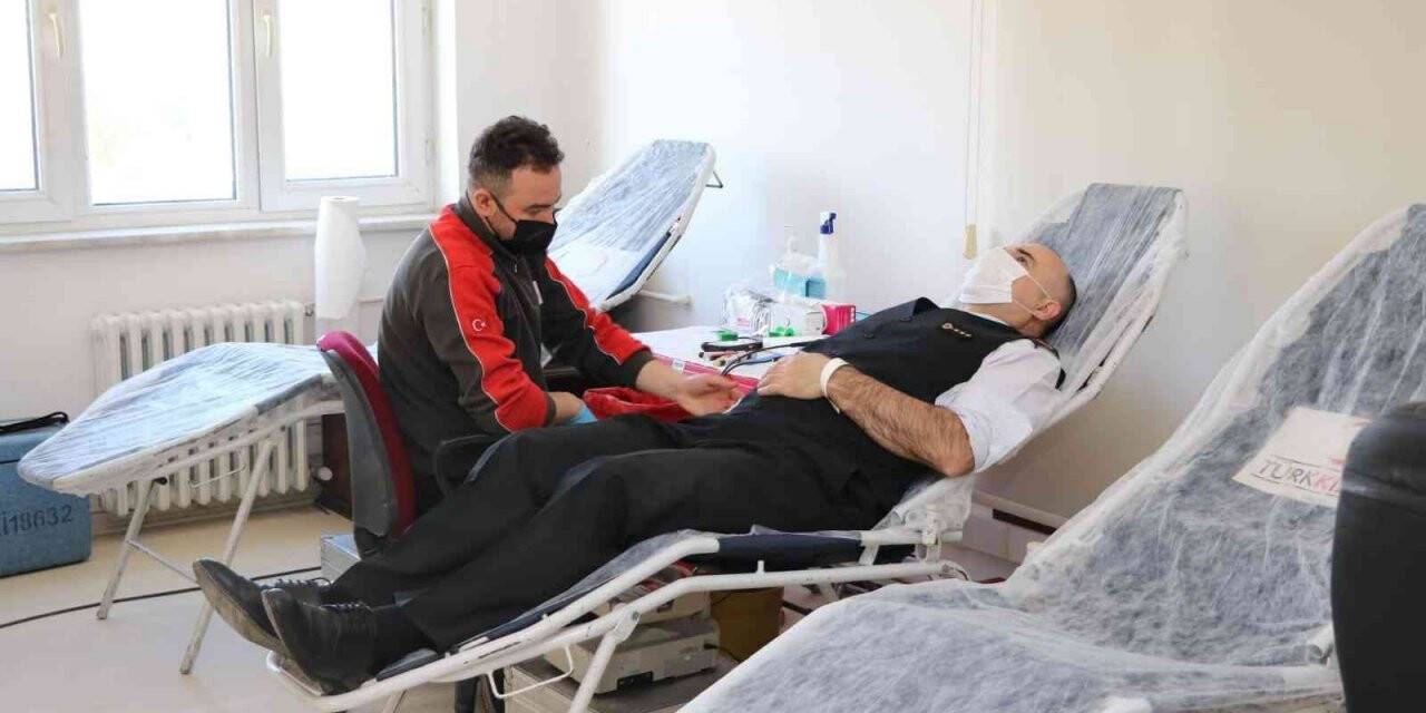 Bilecik İl Jandarma Komutanlığı personeli kan bağışında bulundu