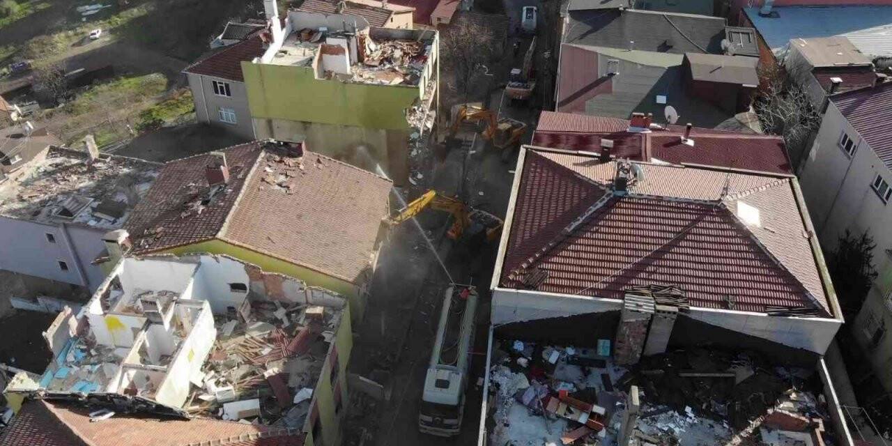 Üsküdar’da "Büyük Dönüşüm" kapsamında 32 bina yıkıldı
