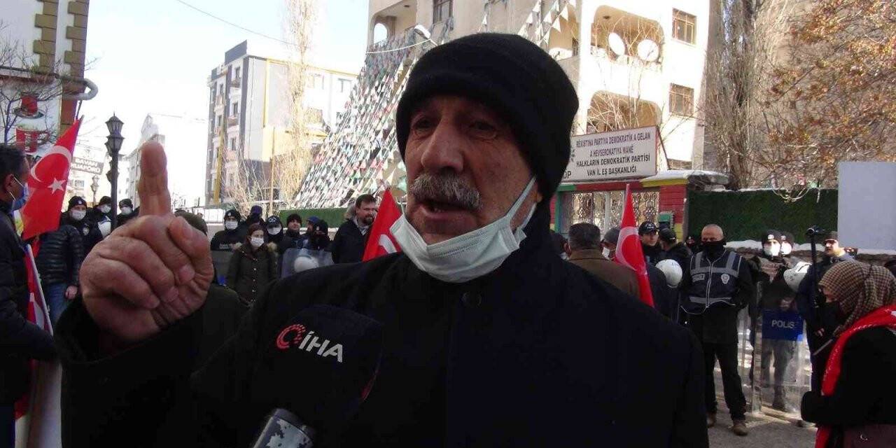 Evlat nöbetindeki baba: “Kalem yerine oğlumun eline silah verdiler”