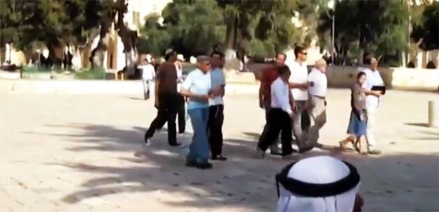 Yahudiler geçerken Kafirun suresini okudular