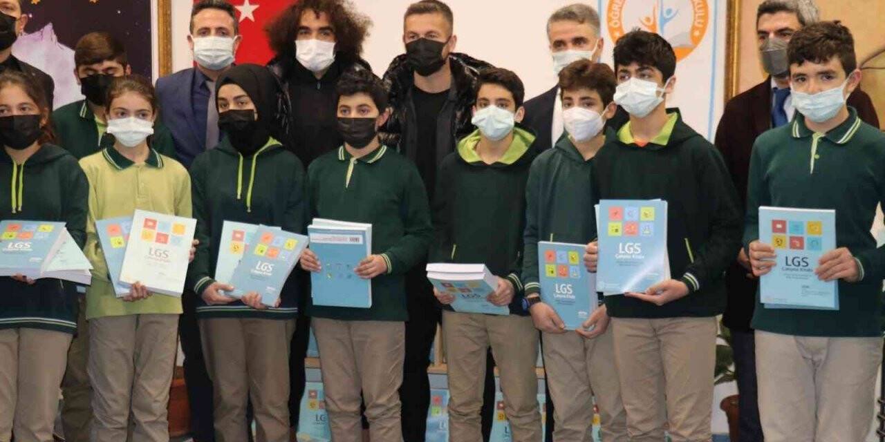 Malatya’da öğrencilere yardımcı kaynak kitap