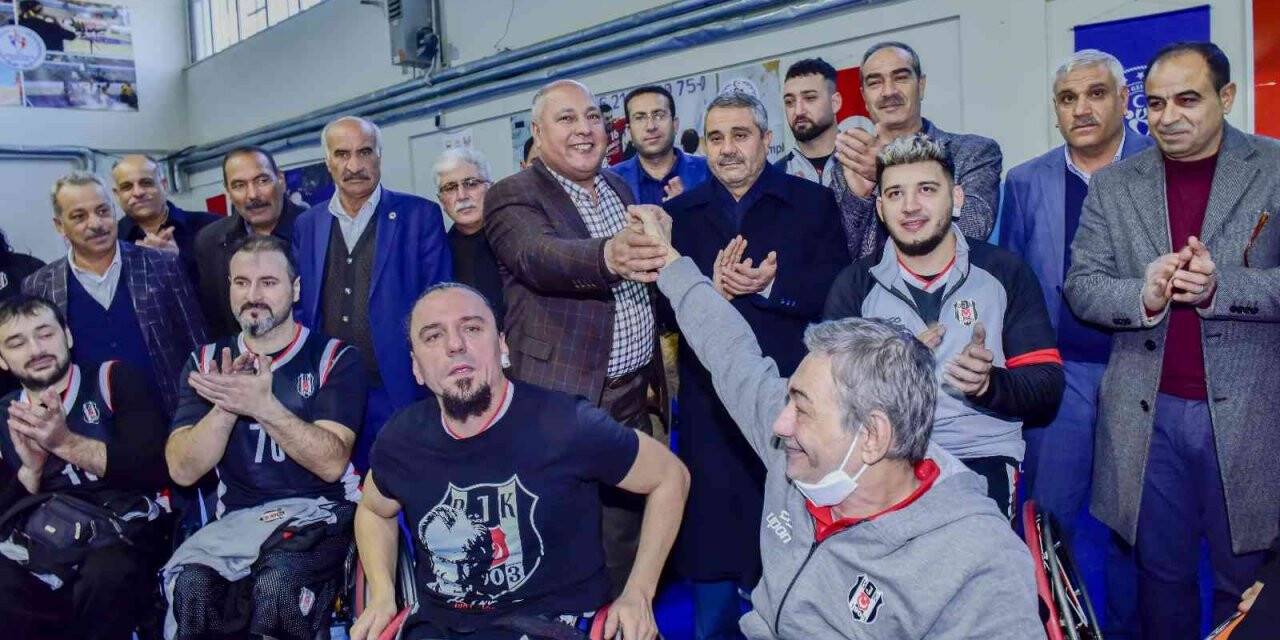 Soylu’dan sporculara destek