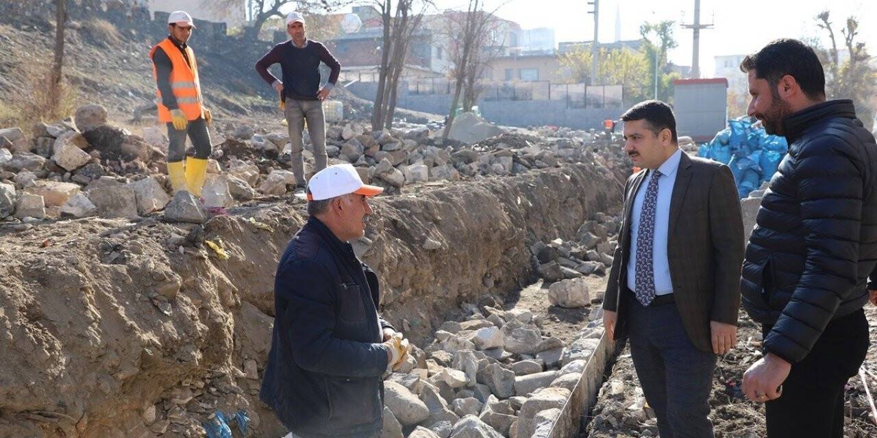 Kaymakam Tunç, İçkale’de restorasyon çalışmalarını inceledi