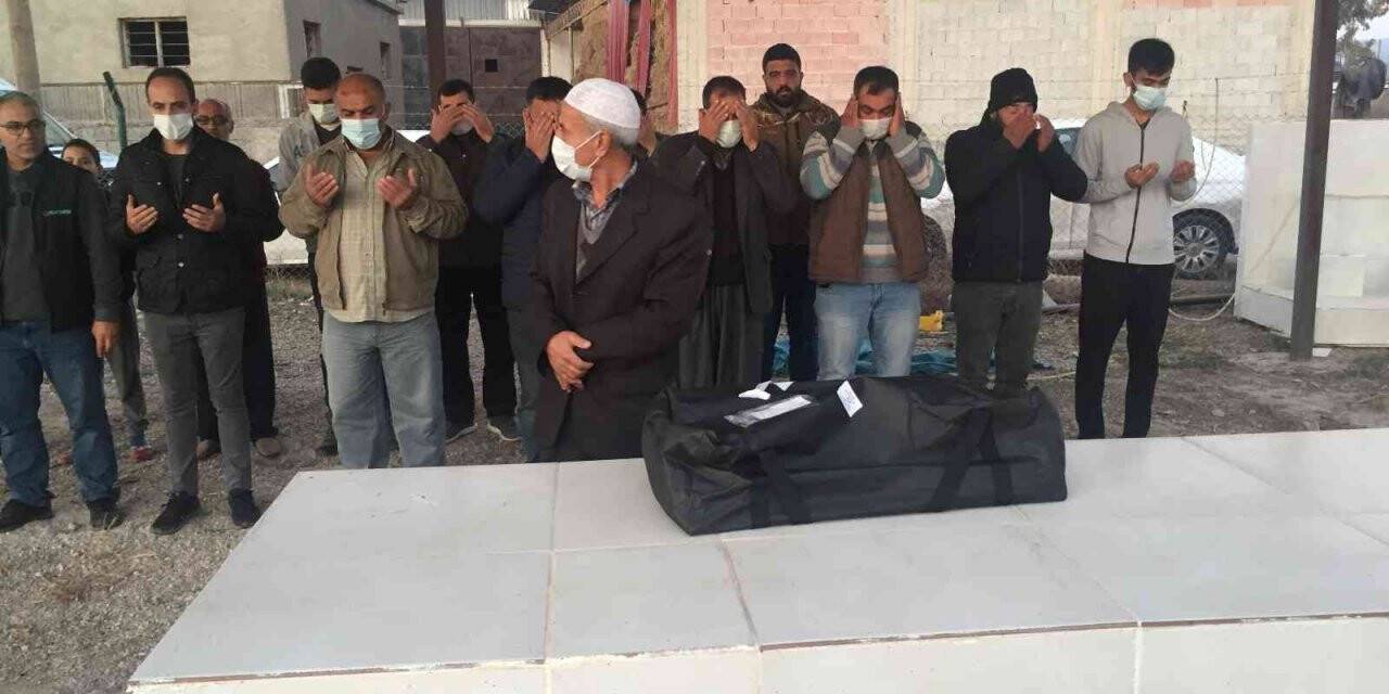 Defnedilirken yaşadığı ortaya çıkmıştı: Hayata tutunamayan bebek toprağa verildi