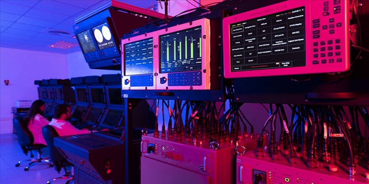 5'inci denizaltının Komuta Kontrol Sistemi de teslim edildi
