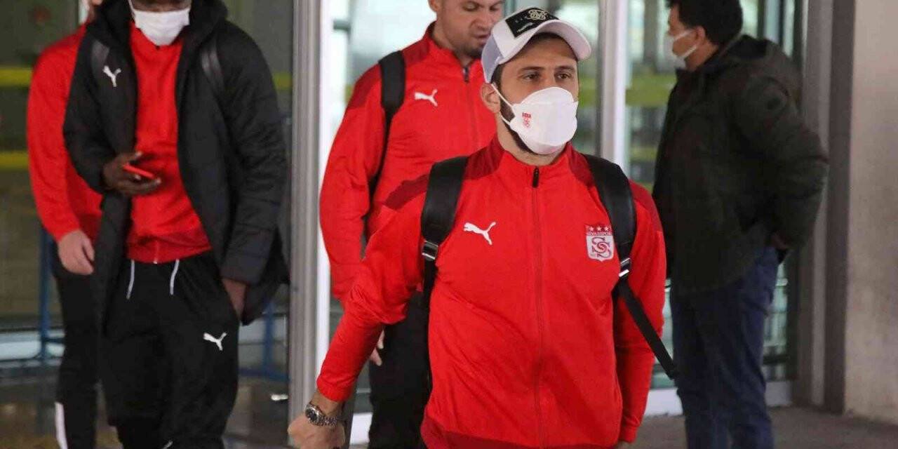 Sivasspor kafilesi Konya’ya ulaştı