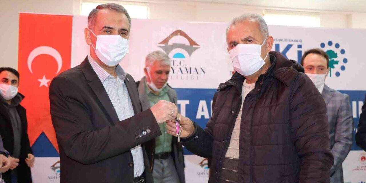 Samsat’ta depremzedelerin konut sevinci