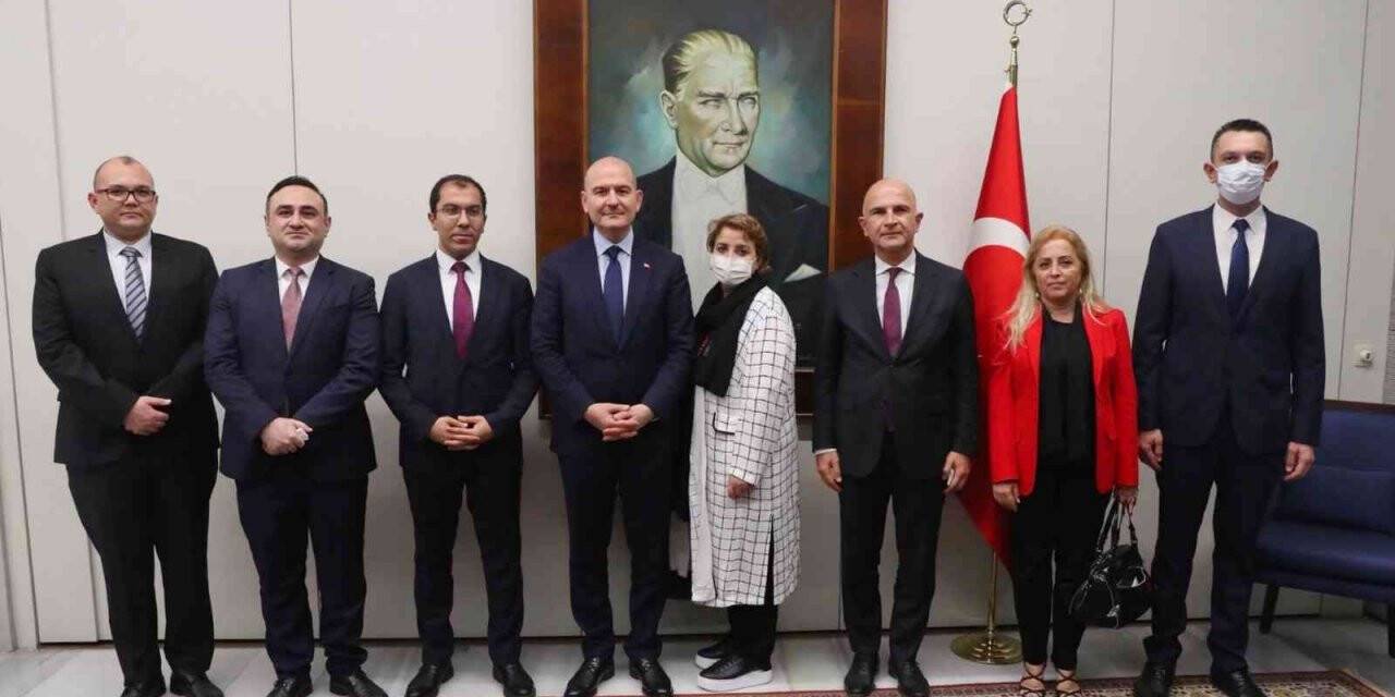 İçişleri Bakanı Soylu, Türkiye’nin Dakka Büyükelçiliğini ziyaret etti