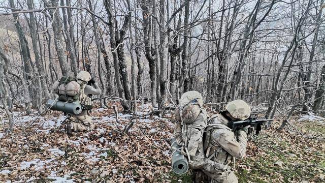 3 terörist etkisiz hale getirildi