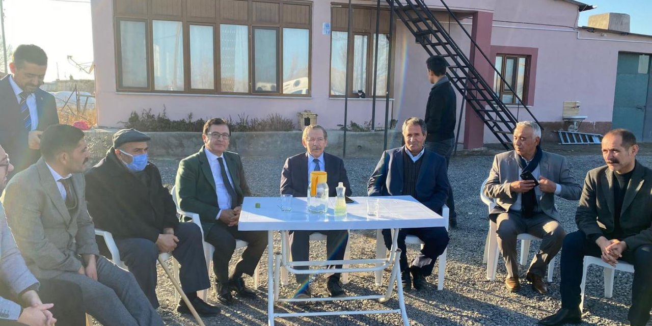 CHP Konya Milletvekili Abdüllatif Şener Karapınar'ı ziyaret etti