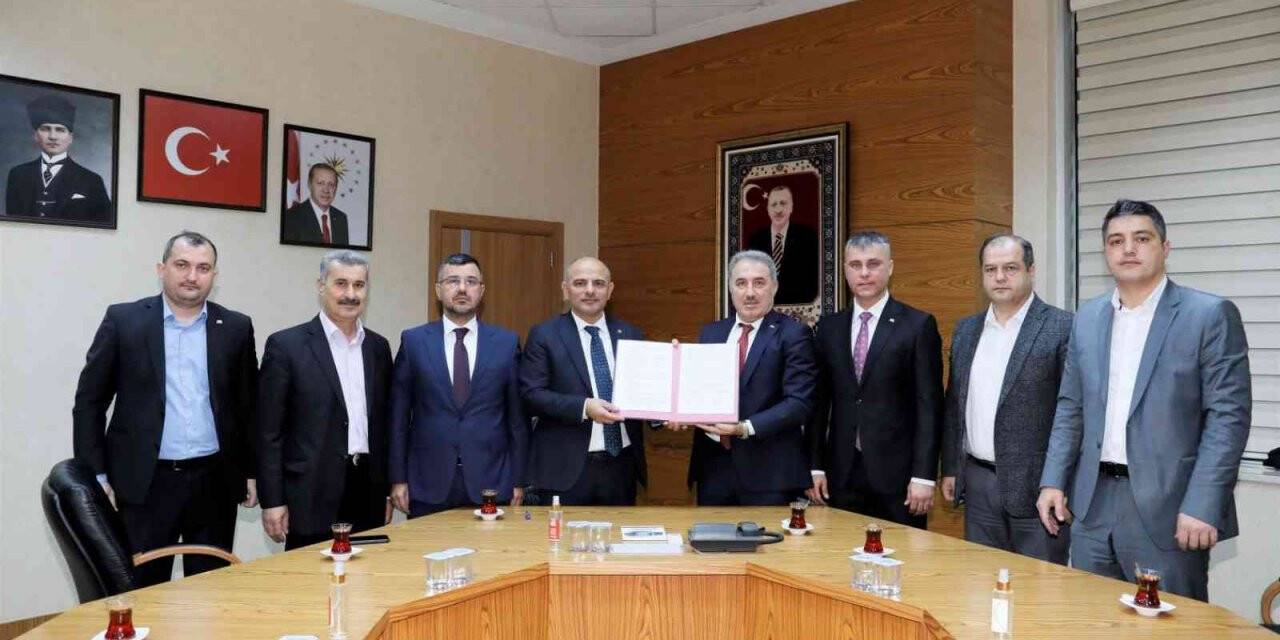 Körfez’de "Sosyal Denge Sözleşmesi" imzalandı