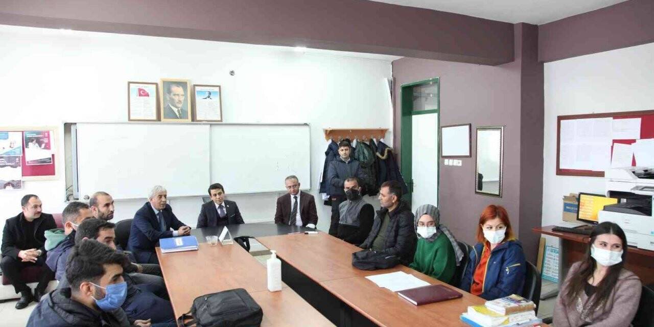 Kaymakam Dağ’dan okul ziyareti