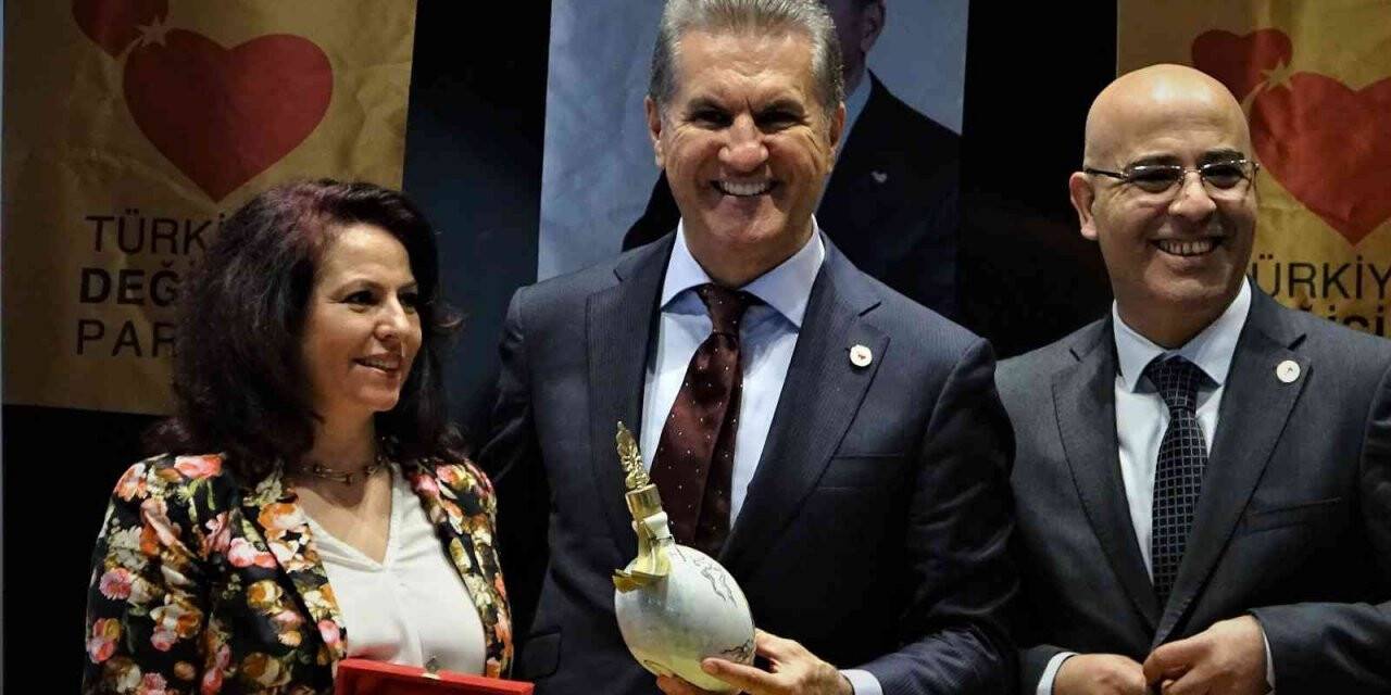 Mustafa Sarıgül: "Baykal’a baş kaldırdık başımıza gelmeyen kalmadı"