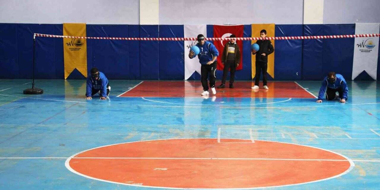 Van Büyükşehir Belediyesinden Goalball farkındalık müsabakası