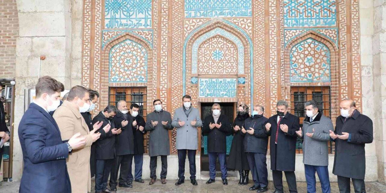 Selçuklu sultanı ölümünün 802. Yıl dönümünde anıldı