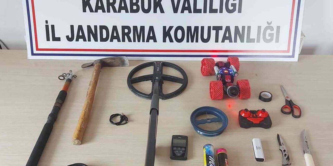 Kaçak kazı yapan 4 şüpheli yakalandı