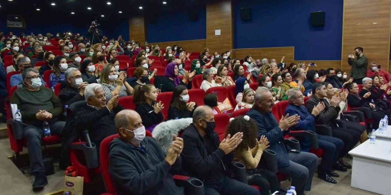 ASEV korosundan türkü şöleni