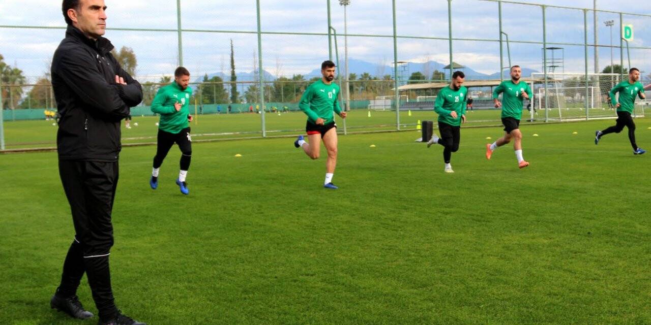 Sivas Belediyespor’un Antalya kampı sürüyor