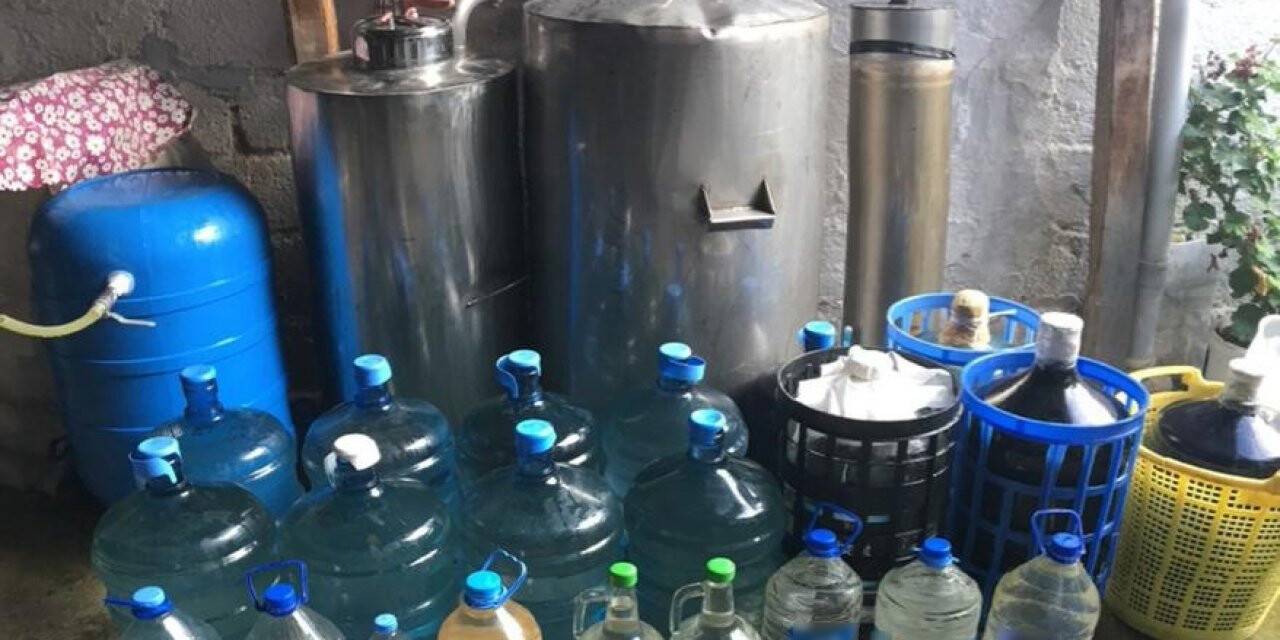 Manisa’da 312 litre sahte içki ele geçirildi