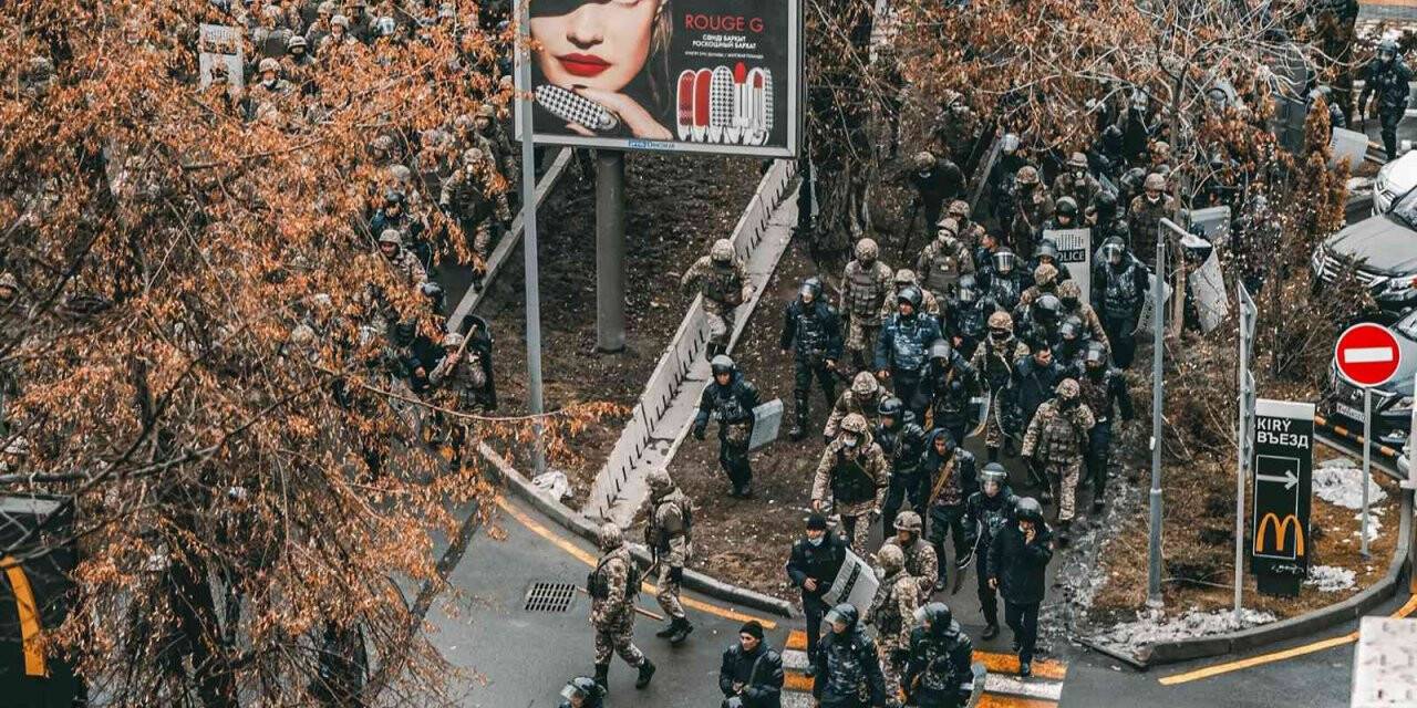 Saparbekuly: “Protestolar tek merkezden yönetildi”