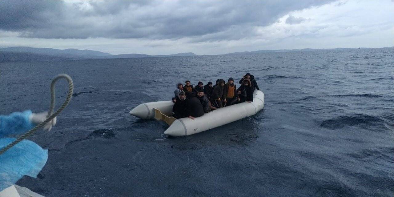 İzmir açıklarında düzensiz göçmen hareketliliği