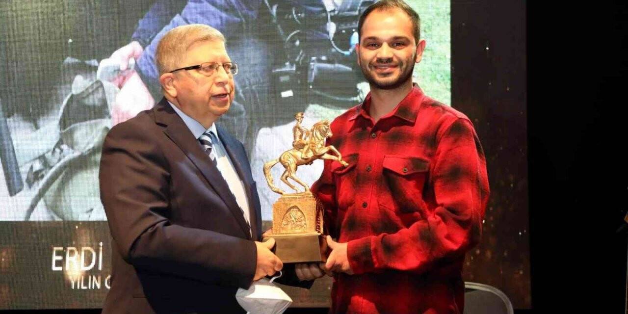 Samsun’da 10 Ocak ve Milli Mücadele ödülleri dağıtıldı