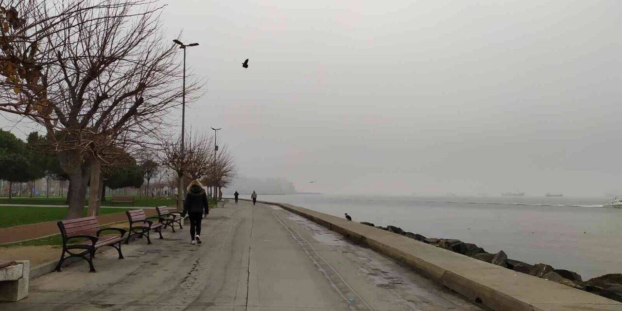 İstanbul sise teslim oldu