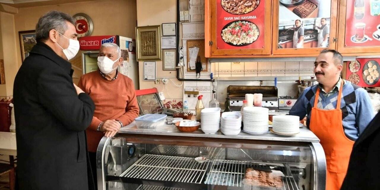 Mamak Belediye Başkanı Köse esnafla istişarelerini sürdürüyor